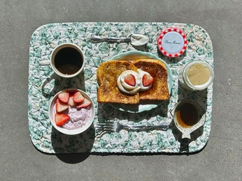 A cover of "Cottage food" cluster. The owner is aminova. The cluster consists of 3 elements.