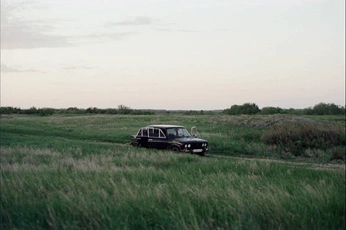 A cover of "GRAPHICS" cluster. The owner is laurenoneil. The cluster consists of 12 elements.