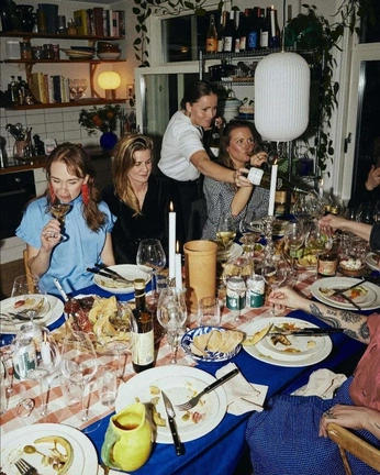 A cover of "People" cluster. The owner is mafer.gomez. The cluster consists of 2 elements.