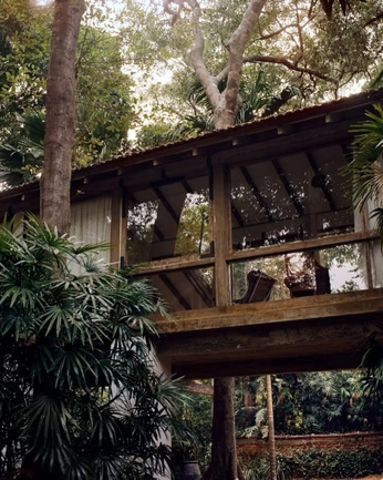 A cover of "Archectur" cluster. The owner is keywo. The cluster consists of 2 elements.