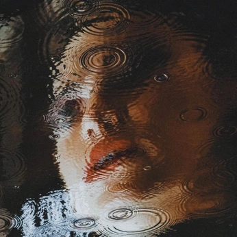 A cover of "d e s i r e" cluster. The owner is damiankosior. The cluster consists of 23 elements.