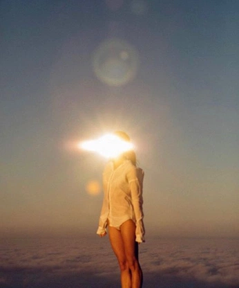 A cover of "Ethereal" cluster. The owner is satelight. The cluster consists of 4 elements.