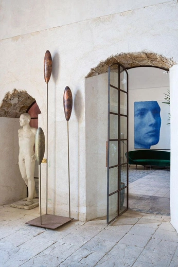 A cover of "Interiors" cluster. The owner is willshen. The cluster consists of 1 element.