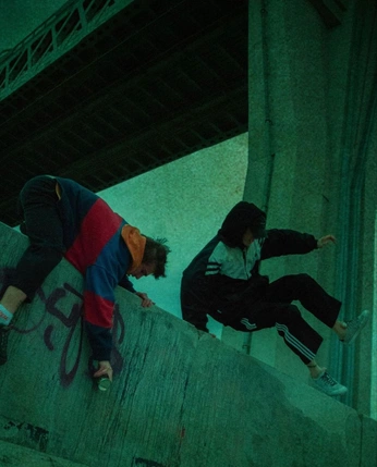 A cover of "LIMIN GRADE+LIGHT+COLOR" cluster. The owner is rickmerlin. The cluster consists of 25 elements.