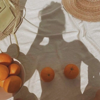 A cover of "navigator." cluster. The owner is angeolras. The cluster description is "nami swan — one piece". The cluster consists of 379 elements.