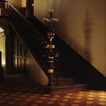 A cover of "FRANK 001" cluster. The owner is bheiligenthal. The cluster consists of 4 elements.