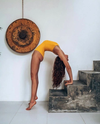 A cover of "gaby" cluster. The owner is gabyboundless. The cluster consists of 26 elements.