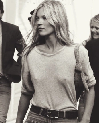 A cover of "X" cluster. The owner is oligraph. The cluster consists of 2 elements.