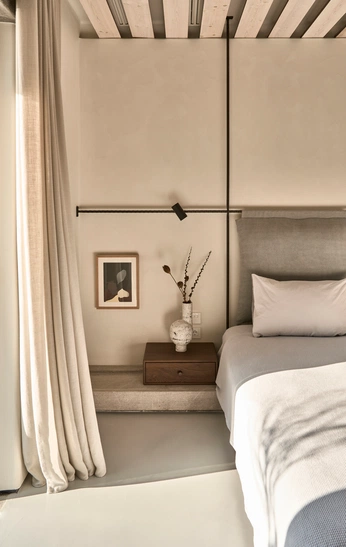 A cover of "A room" cluster. The owner is yui.arch. The cluster consists of 7 elements.