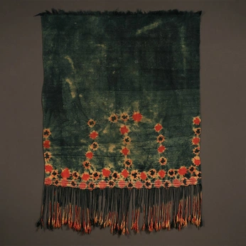 A cover of "Fiber Arts" cluster. The owner is wynterlavendel. The cluster consists of 16 elements.