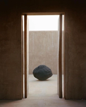 A cover of "architecture art🗿" cluster. The owner is hizzy. The cluster consists of 4 elements.