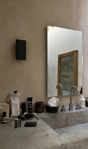 A cover of "interior" cluster. The owner is leenight. The cluster consists of 50 elements.