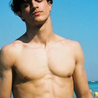 A cover of "god's greatest creation" cluster. The owner is uhhhxo. The cluster consists of 66 elements.