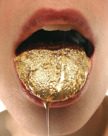 A cover of "photos" cluster. The owner is tomvasset. The cluster consists of 1 element.