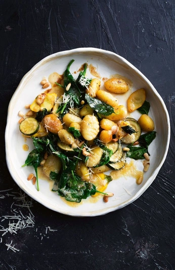 A cover of "food photography" cluster. The owner is jerumy. The cluster description is "food foto inspo for jerumy.com, a chicago-based food photo + agency". The cluster consists of 447 elements.