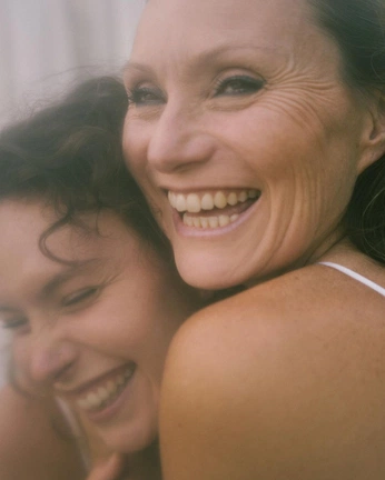 A cover of "MOM" cluster. The owner is patripapatri. The cluster consists of 24 elements.