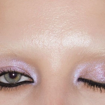 A cover of "M A U V E" cluster. The owner is lottiebisou. The cluster consists of 13 elements.