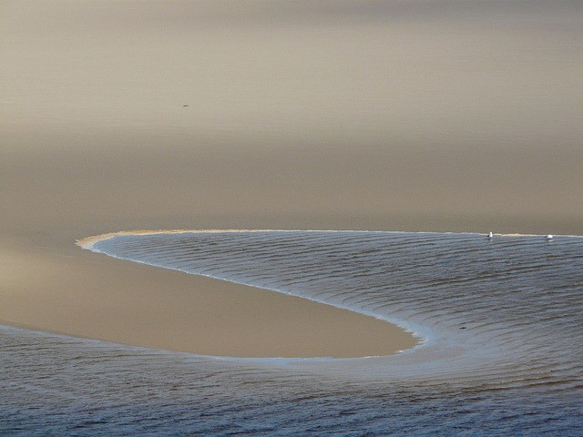 An image added by marilou on Aug 02, 2021. May present: sky, water, beach, landscape, lake.