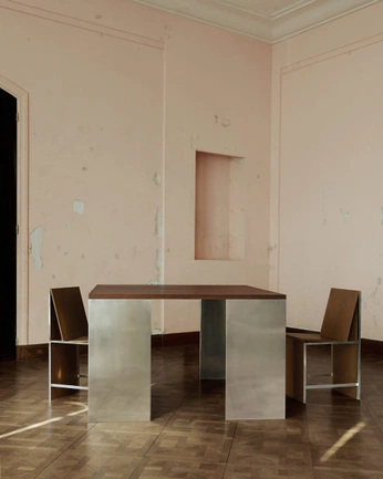 A cover of "trends." cluster. The owner is annoukkkc. The cluster consists of 36 elements.