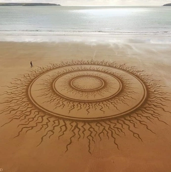 A cover of "inspo₊˚⊹ᰔ" cluster. The owner is radiaate. The cluster consists of 59 elements.