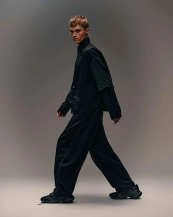 A cover of "kb" cluster. The owner is unizac. The cluster consists of 21 elements.