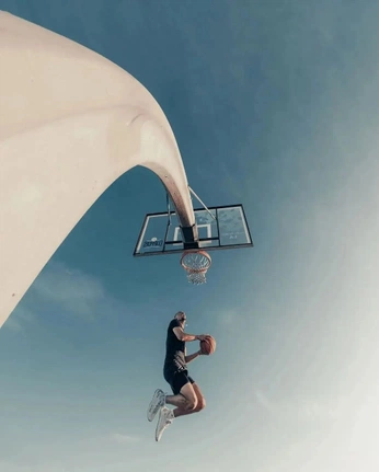 A cover of "action" cluster. The owner is 5. The cluster consists of 17 elements.