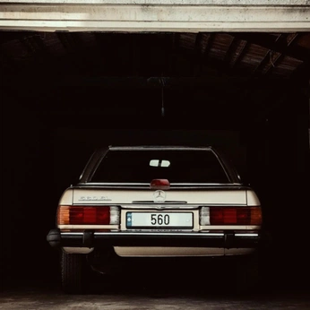 A cover of "cARS" cluster. The owner is tushxr111. The cluster consists of 18 elements.