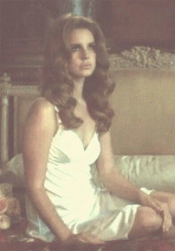 A cover of "Lana" cluster. The owner is laama. The cluster consists of 5 elements.