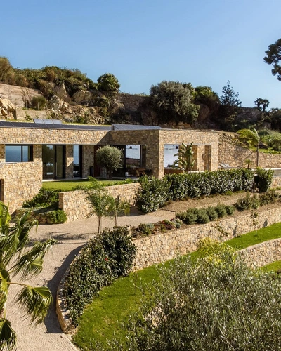 An Instagram carousel post added by anish on May 28, 2024. The author is @architettura_urbana.