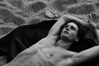 A cover of "Boys Resort Test" cluster. The owner is princedavis. The cluster consists of 34 elements.