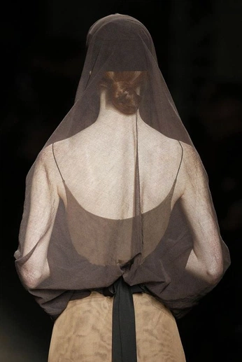 A cover of "Mode espagnole" cluster. The owner is vikysaura. The cluster consists of 43 elements.