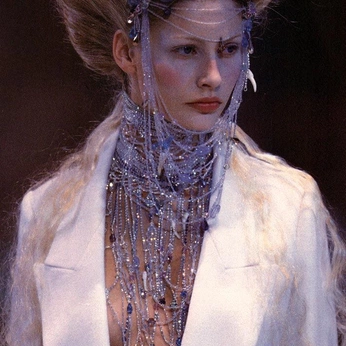 A cover of "fashion" cluster. The owner is cindyliny. The cluster consists of 75 elements.