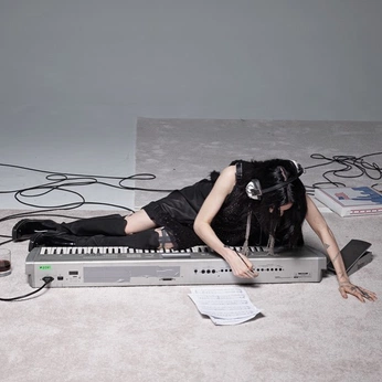 A cover of "Music Artist" cluster. The owner is carlosvargas. The cluster consists of 3 elements.