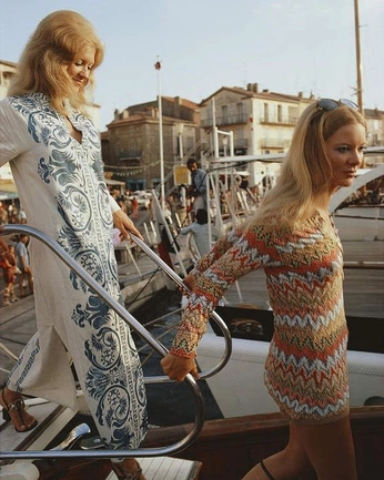 A cover of "20th CENTURY SUPREMACY" cluster. The owner is valzusa. The cluster consists of 1 element.