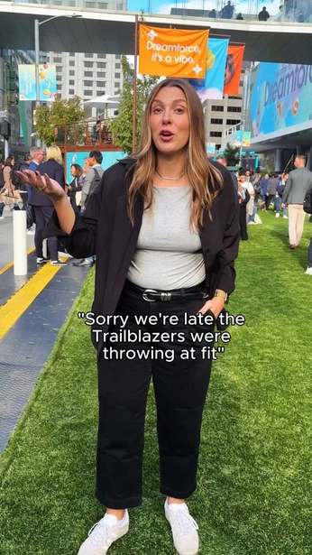 A cover of "SF" cluster. The owner is bydamora. The cluster consists of 1 element.