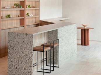 A cover of "VASE" cluster. The owner is darmes.studio. The cluster consists of 1 element.