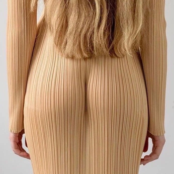 A cover of "CHIC" cluster. The owner is saltalterego. The cluster consists of 8 elements.