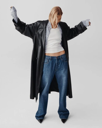 A cover of "Keturah" cluster. The owner is bydamora. The cluster consists of 24 elements.