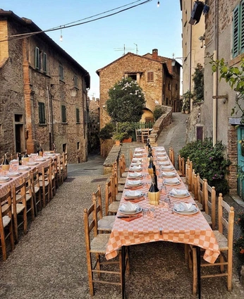 A cover of "nonna's sunday" cluster. The owner is b.maurose. The cluster consists of 27 elements.