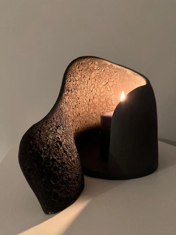 A cover of "Clay objects" cluster. The owner is elilou. The cluster consists of 23 elements.