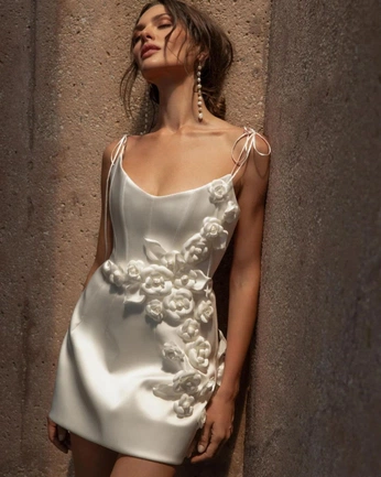 A cover of "dressies" cluster. The owner is cherisearcanus. The cluster consists of 21 elements.