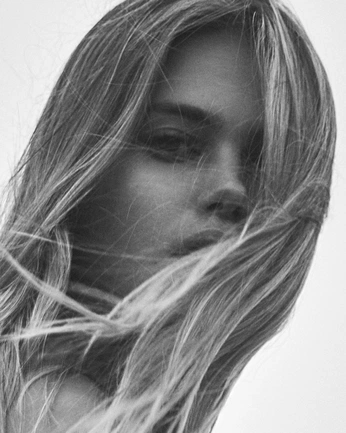 A cover of "Hair" cluster. The owner is marmotteries. The cluster consists of 3 elements.