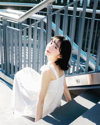 A cover of "Reference" cluster. The owner is junseong. The cluster consists of 10 elements.