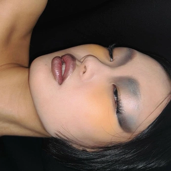 A cover of "Makeup" cluster. The owner is ehizuaa. The cluster description is "lewks and random inspo". The cluster consists of 50 elements.