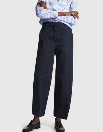 A cover of "Clothing Inspiration" cluster. The owner is bichtran. The cluster consists of 37 elements.