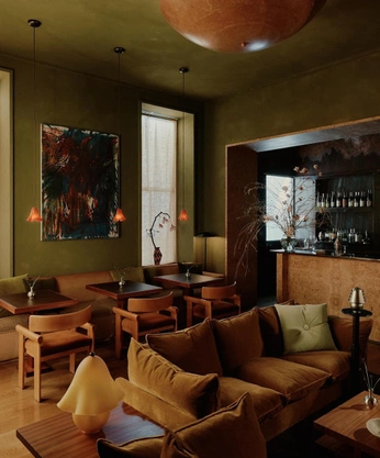 A cover of "Warm Interiors" cluster. The owner is saintc. The cluster consists of 7 elements.