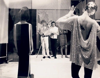 A cover of "WOMENS MOOD" cluster. The owner is lynncockburn. The cluster consists of 16 elements.