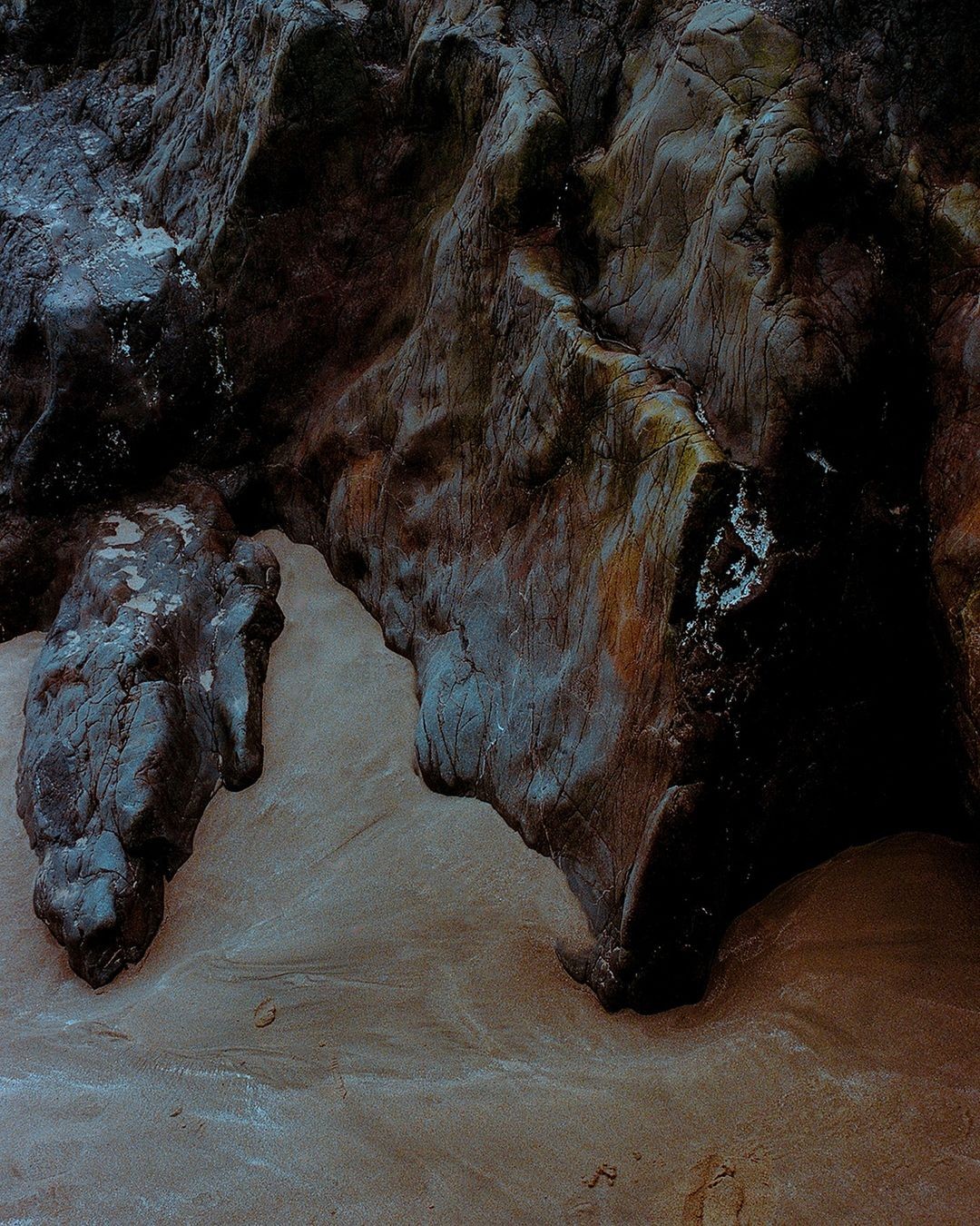 An Instagram  post added on Jun 05, 2024. The author is @shadowontherun. May present: bedrock, brown, wood.