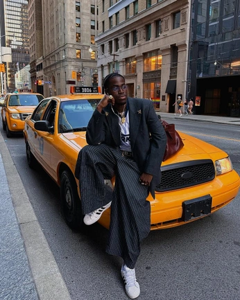 A cover of "fashion" cluster. The owner is morno. The cluster consists of 92 elements.