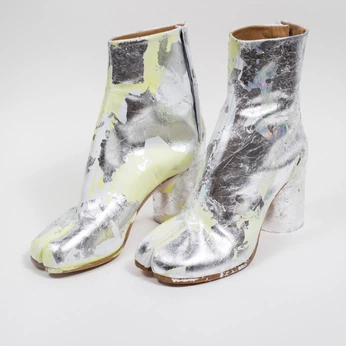 A cover of "Fits n clothes" cluster. The owner is ritajules. The cluster consists of 3 elements.